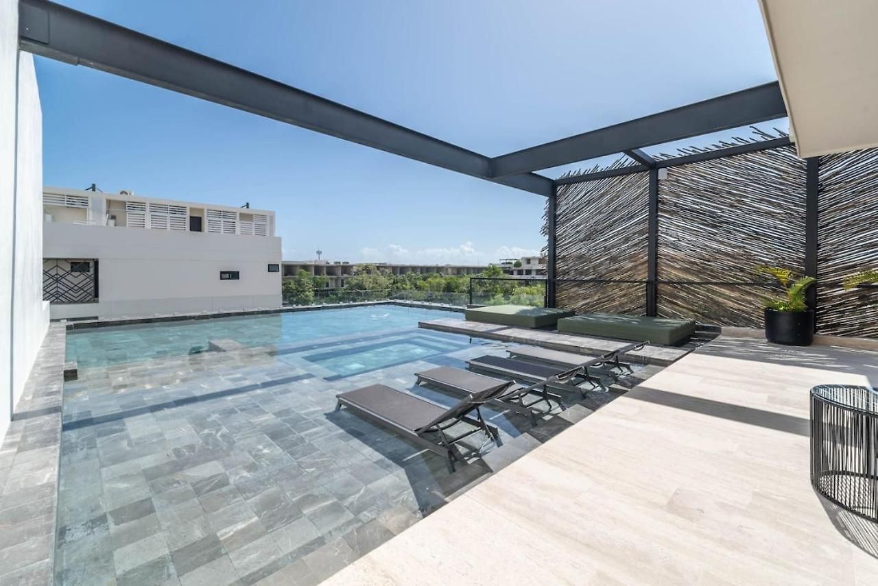 Holiday home Lux 1br With Rooftop Pool, Spa, Gym, Kids Playroom *