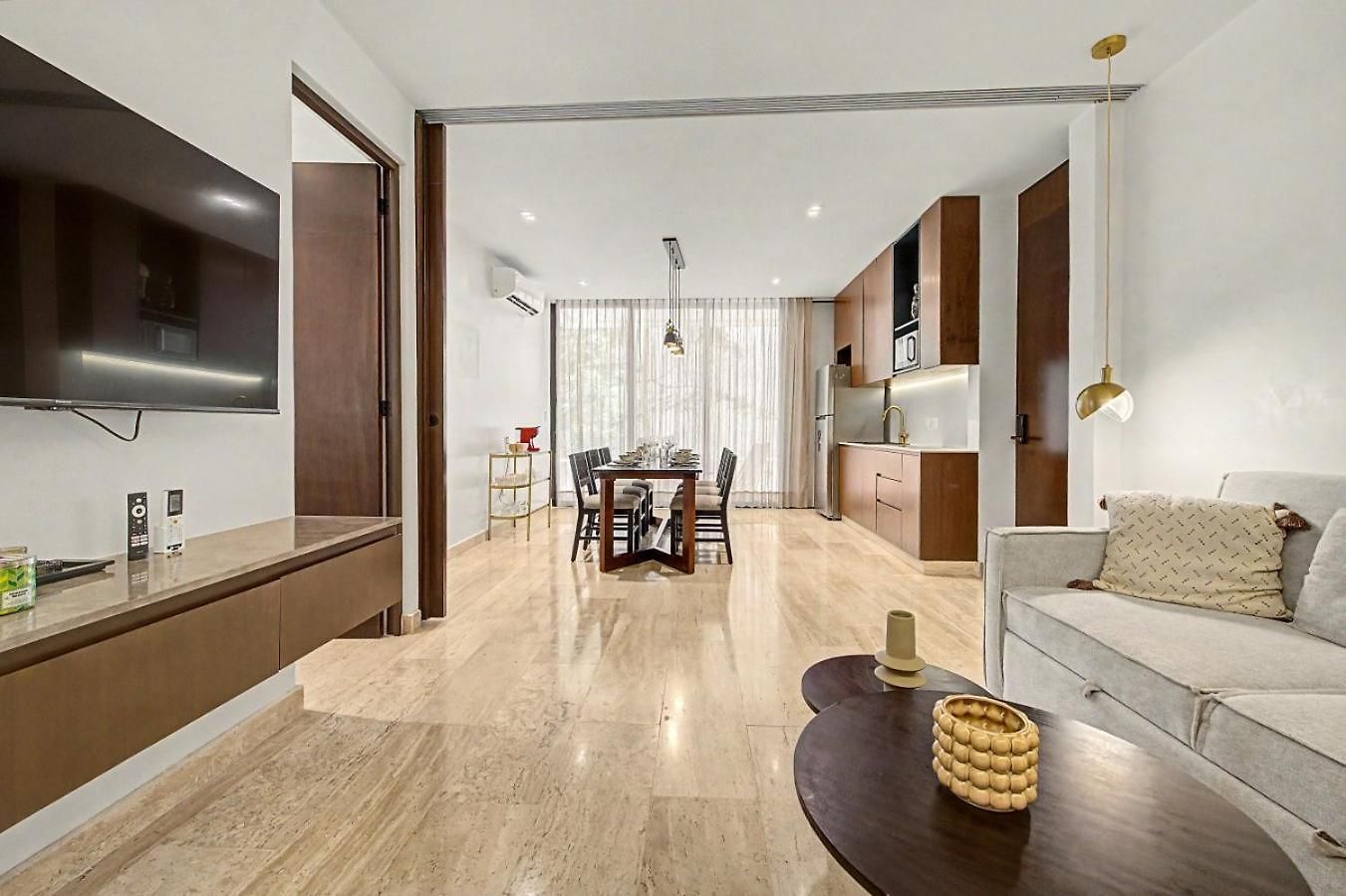 Lux 1br With Rooftop Pool, Spa, Gym, Kids Playroom *