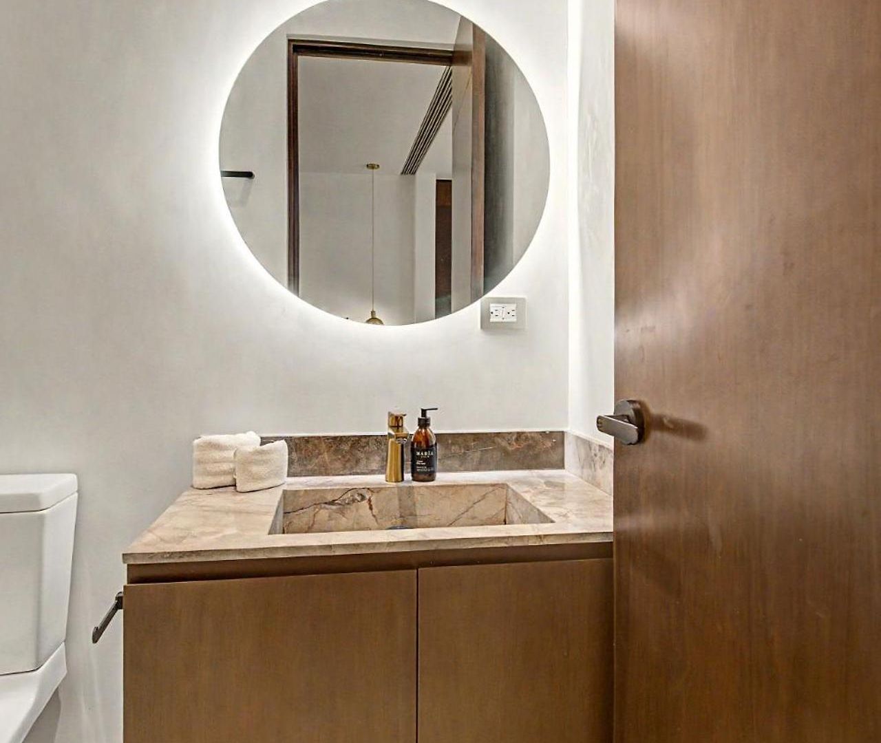 Lux 1br With Rooftop Pool, Spa, Gym, Kids Playroom *