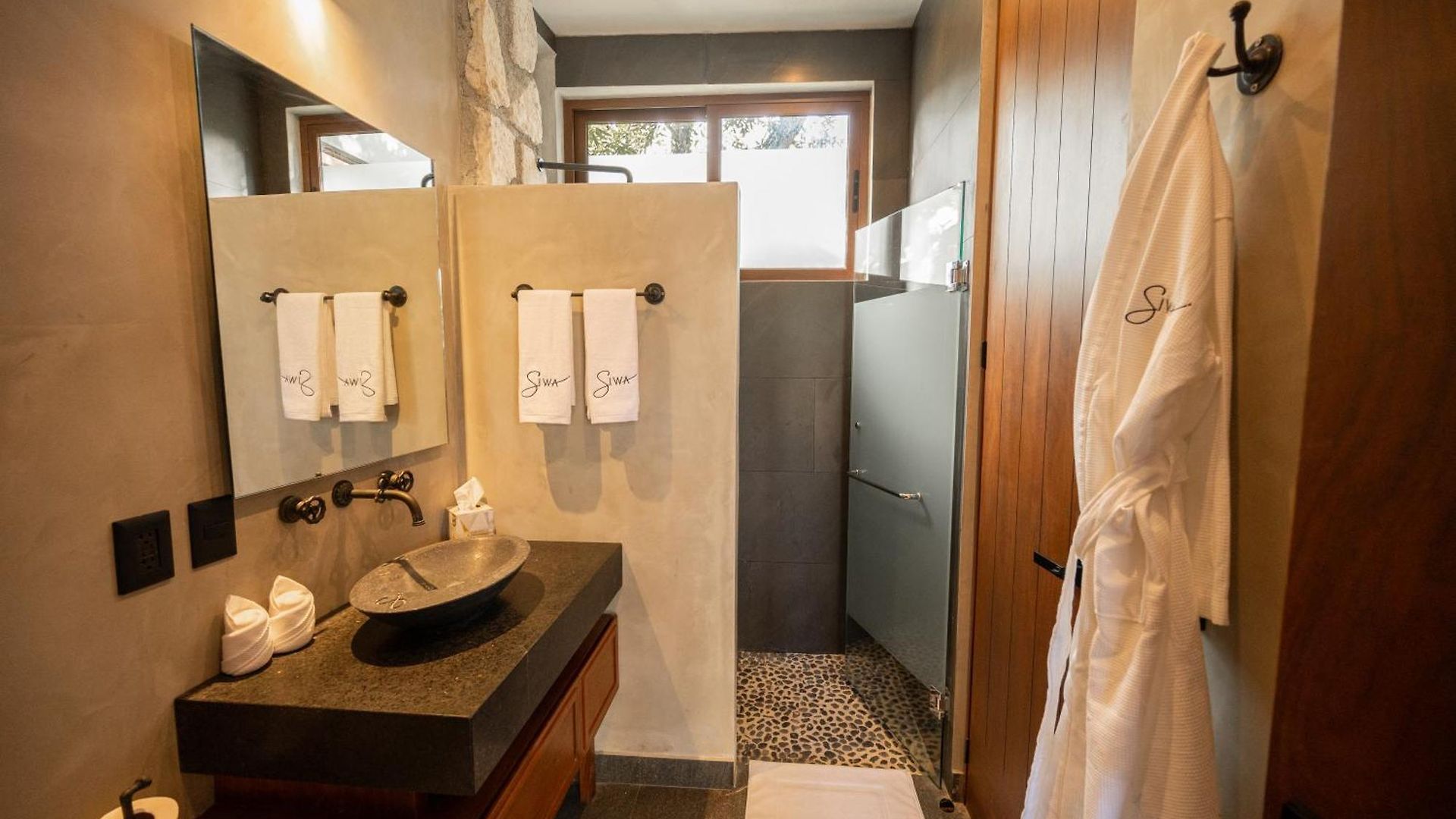 Apartment Nomad Humans Residences