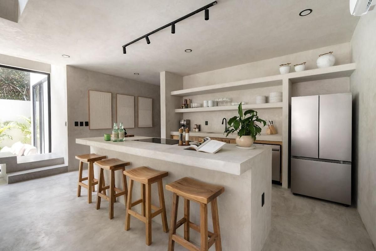 Aion Amazing 5 Bdr 3 Pools And Roof Villa