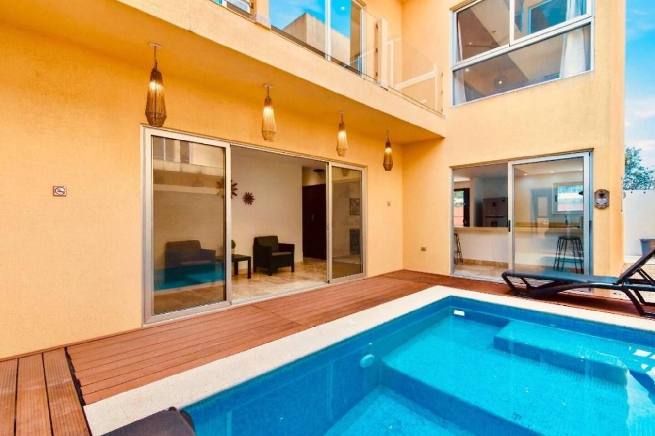 Villa Paradise - Private Pool & Rooftop Deck *