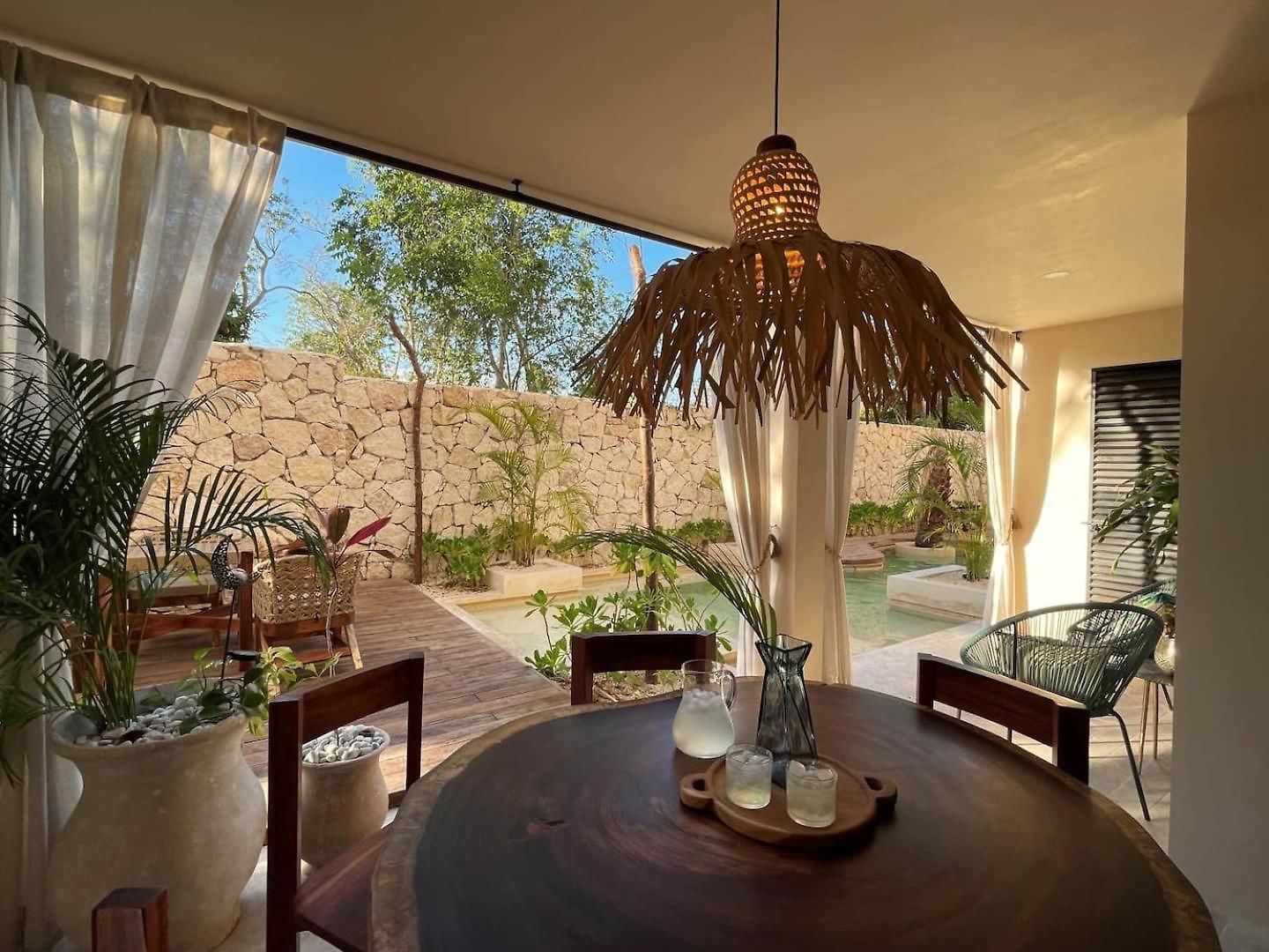 Holiday home Luxury Oasis! 2 Poolsprivate & Swimupfree Extras *