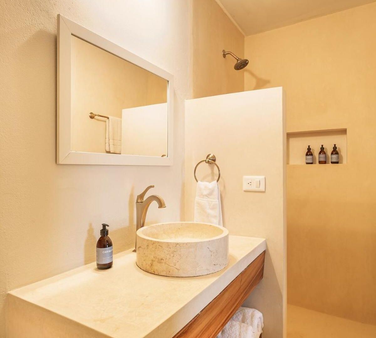 Villa Caribena, Breakfast And Concierge Included
