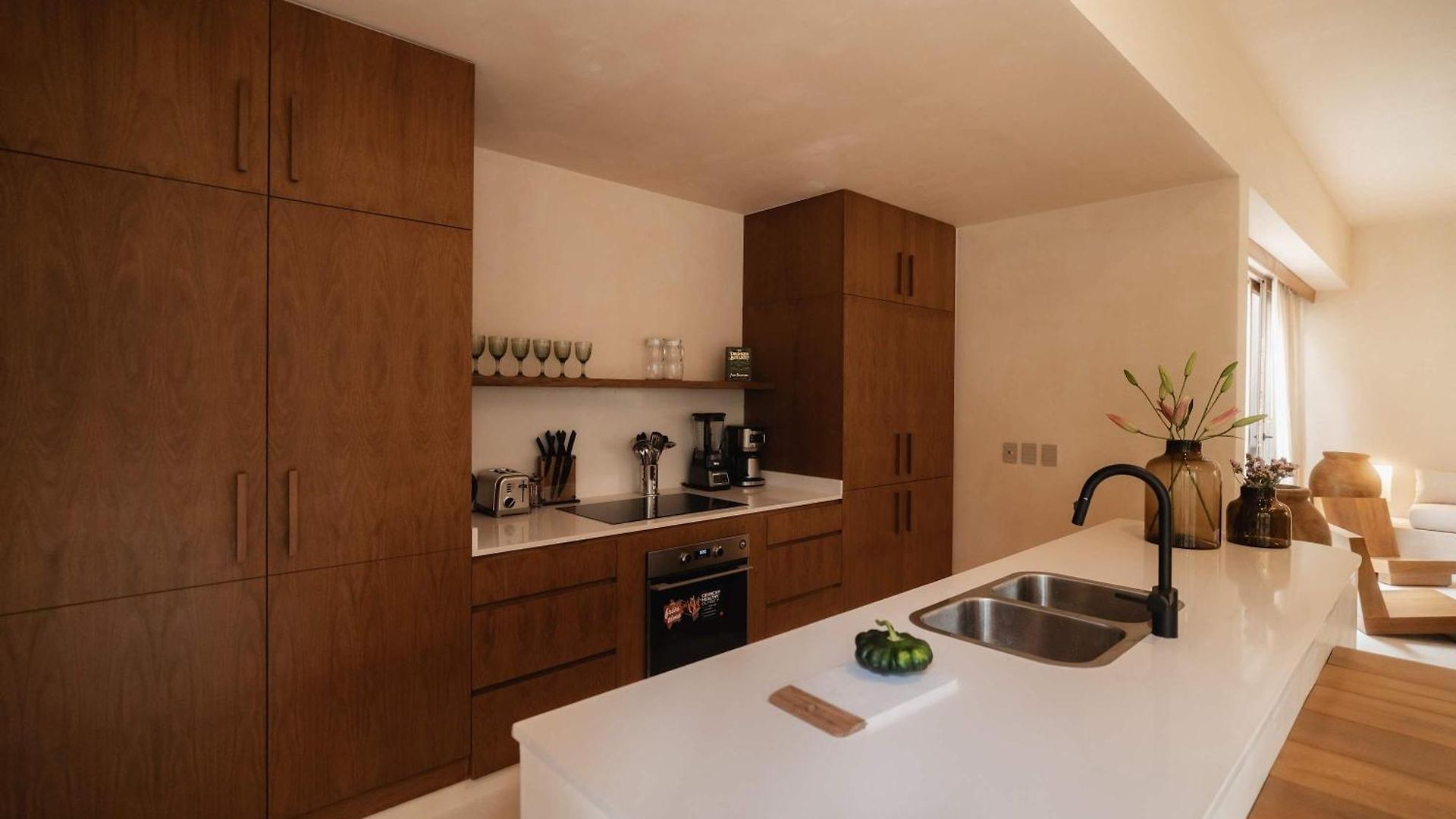 Luxury Rooftop Pool 4br Security Holiday home