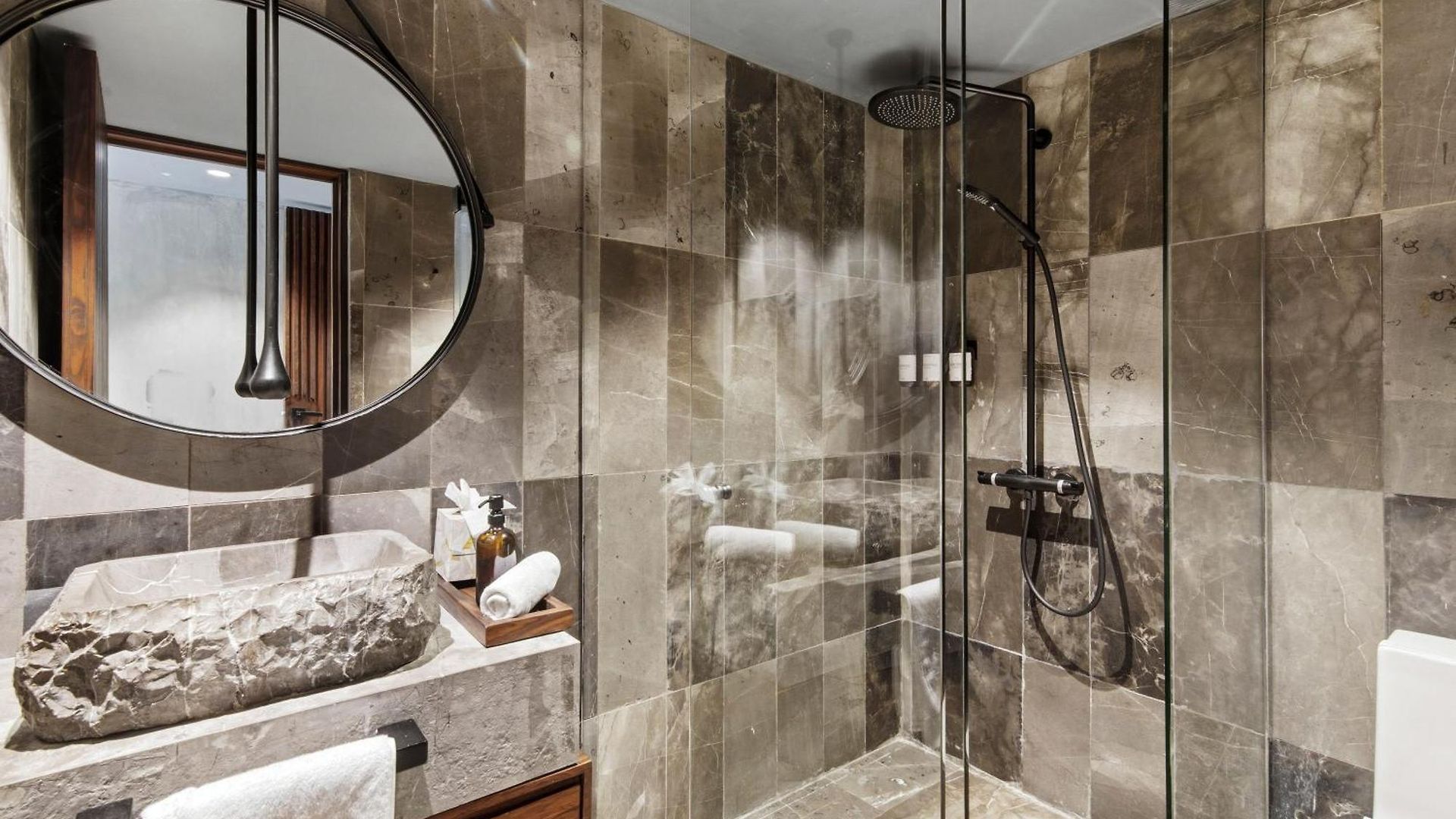 Rose Noir Premium 4 Bedroom Villa, Private Rooftop Pool & Complimentary Spa, Aldea Zama Villa *