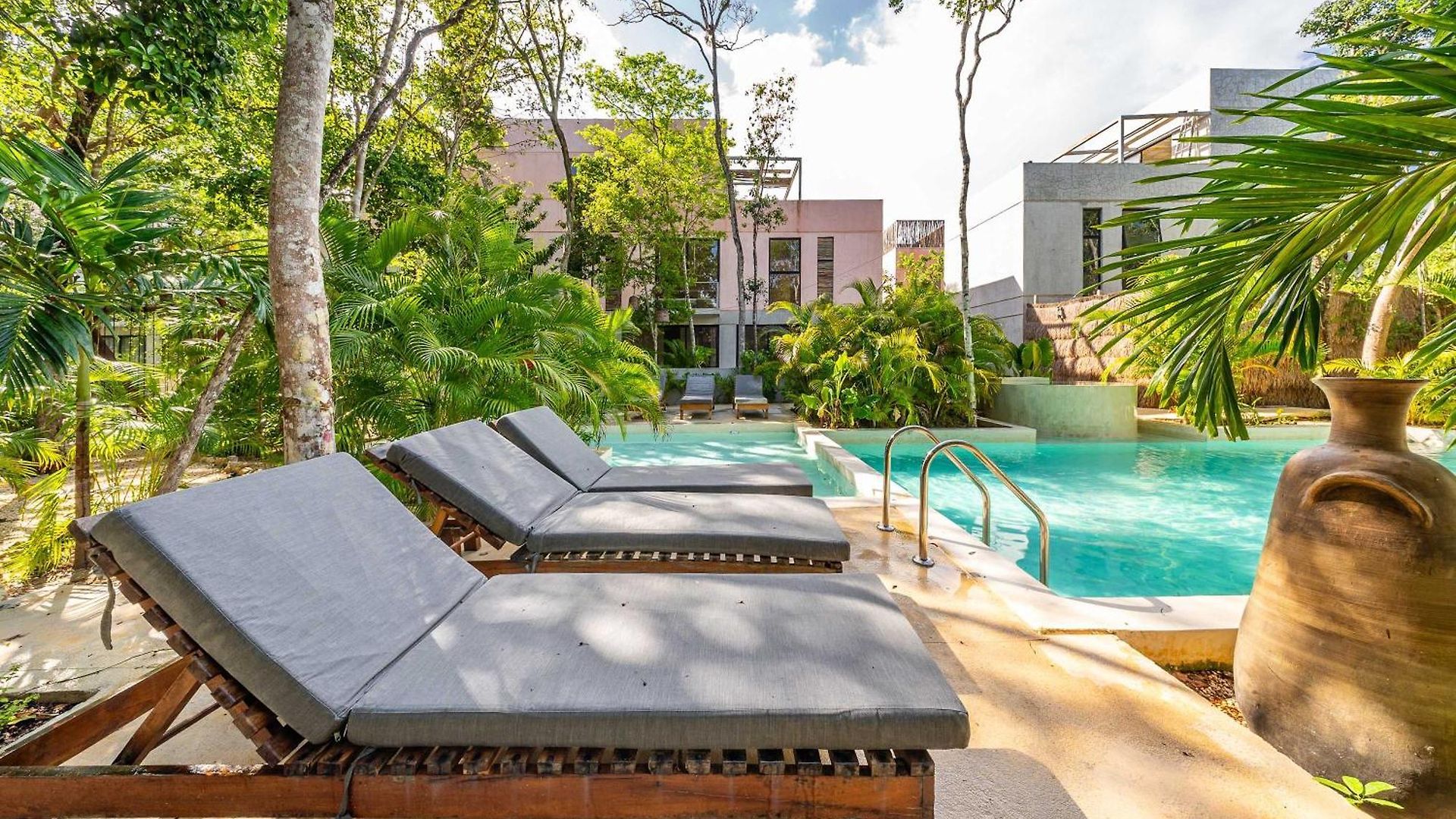 Seremonia With Rooftop Pool & Club Access