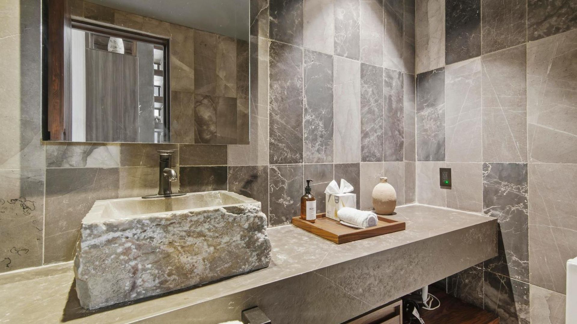 Villa Rose Noir Premium 4 Bedroom Villa, Private Rooftop Pool & Complimentary Spa, Aldea Zama Tulum