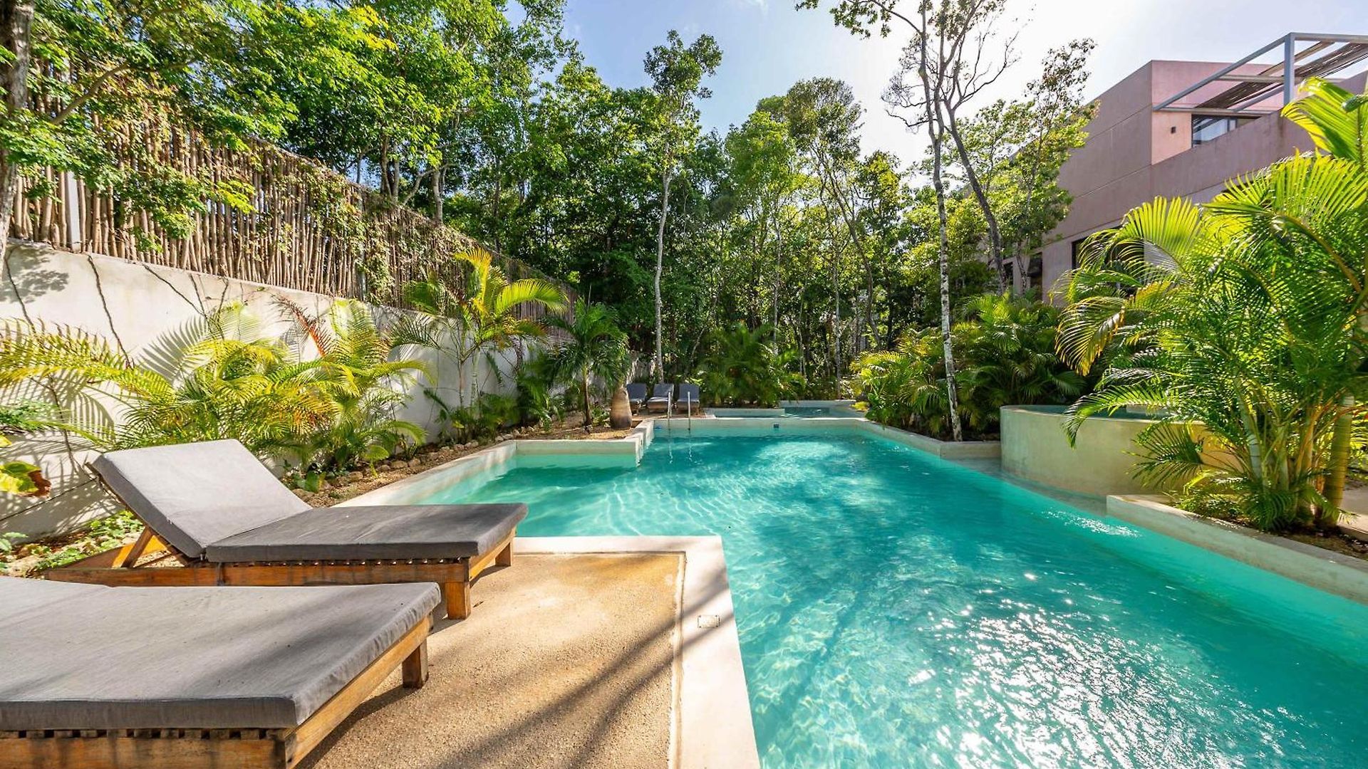 Seremonia With Rooftop Pool & Club Access Villa