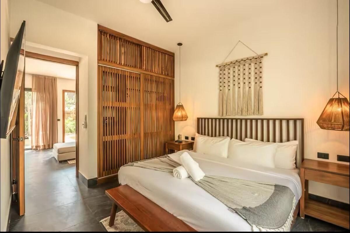 Villa Casa Luv 4br 4ba Downtown 2 Private Pools