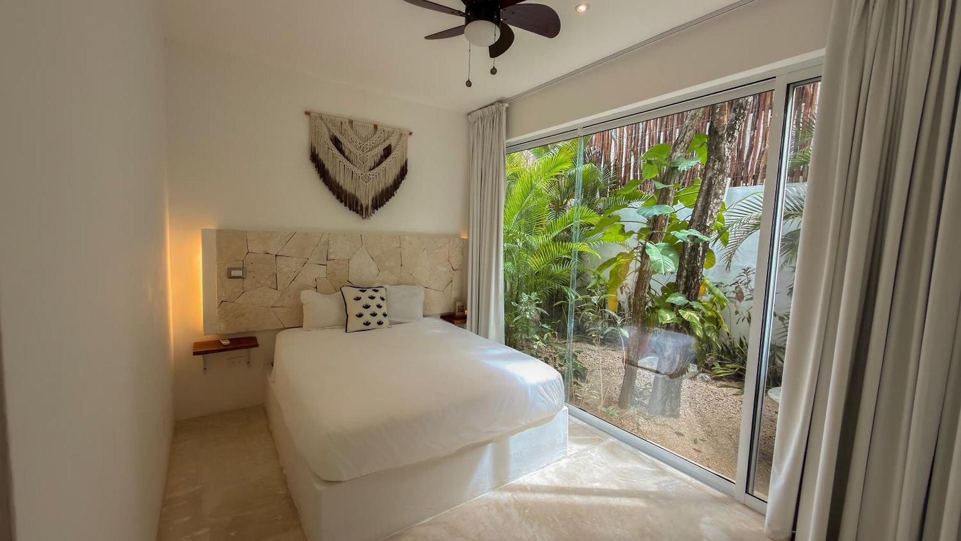 Semilla Oasis Tropical By Waves Tulum