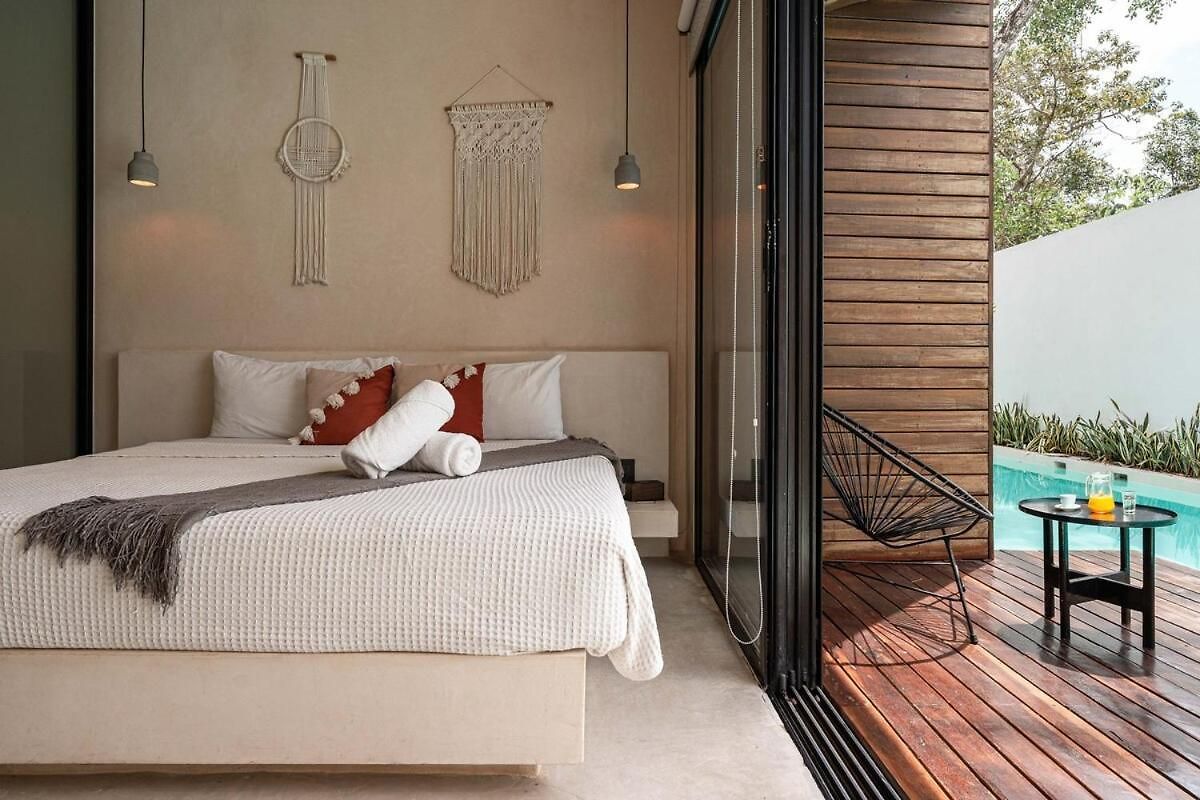 Villa Boho Chic 5 Bedroom Private Pool & Roof Bar *