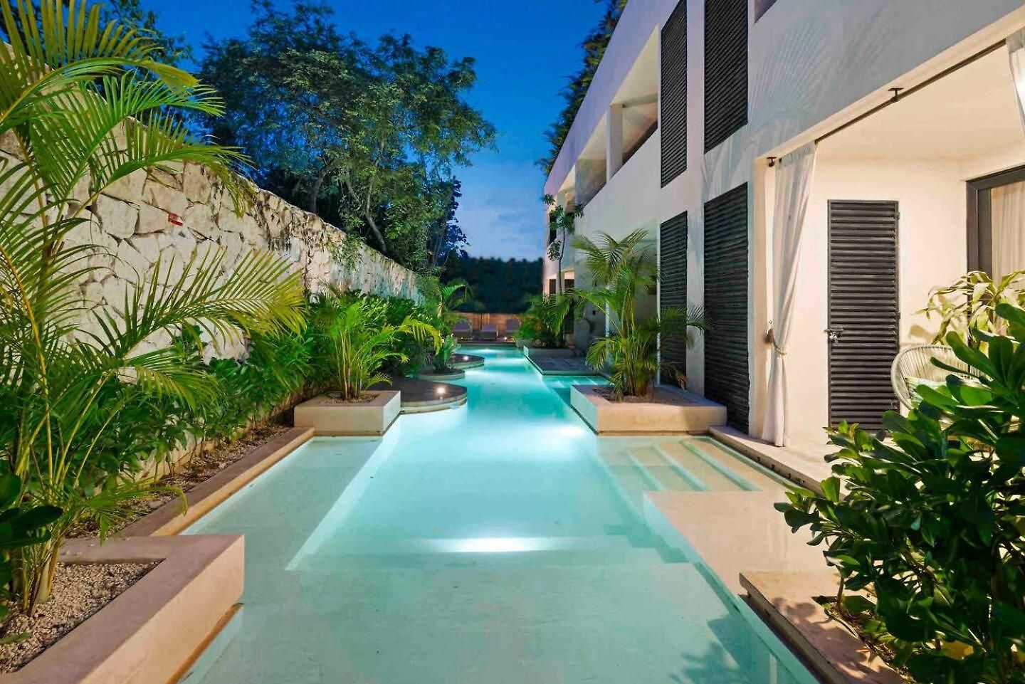 Luxury Oasis! 2 Poolsprivate & Swimupfree Extras Holiday home *