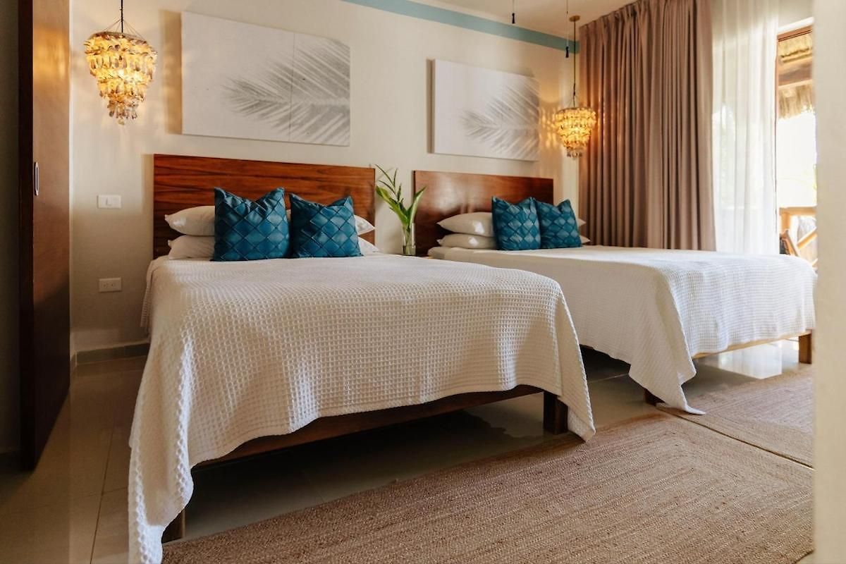 Villa Caribena, Breakfast And Concierge Included *