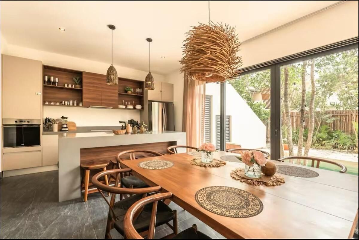 Villa Casa Luv 4br 4ba Downtown 2 Private Pools *