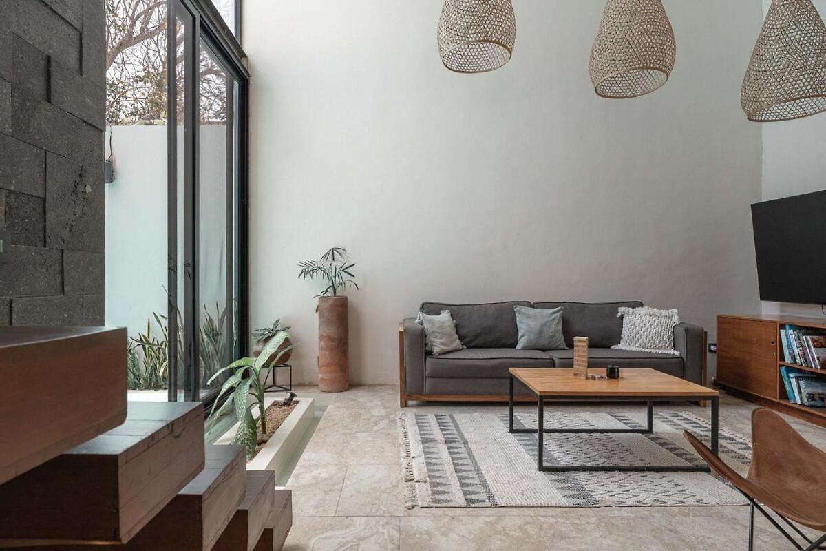 Boho Chic 5 Bedroom Private Pool & Roof Bar Villa *