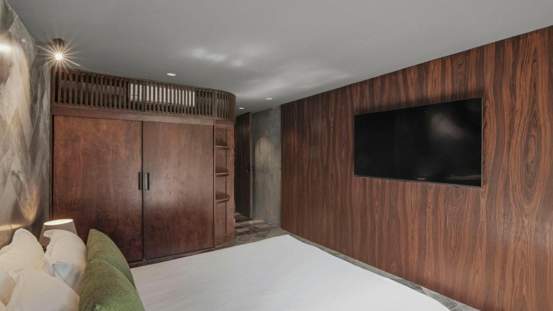 Casa 4 Bedroom With Rooftop Pool & Free Access *