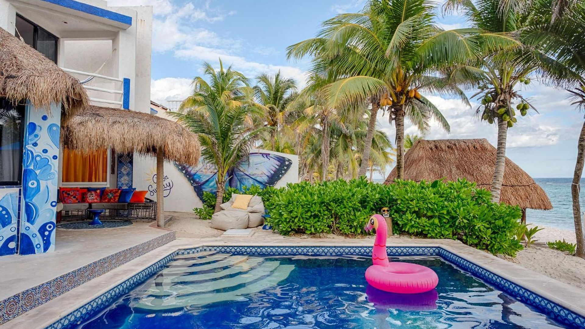 Villa Oceanfront Pool 3 King Beds
