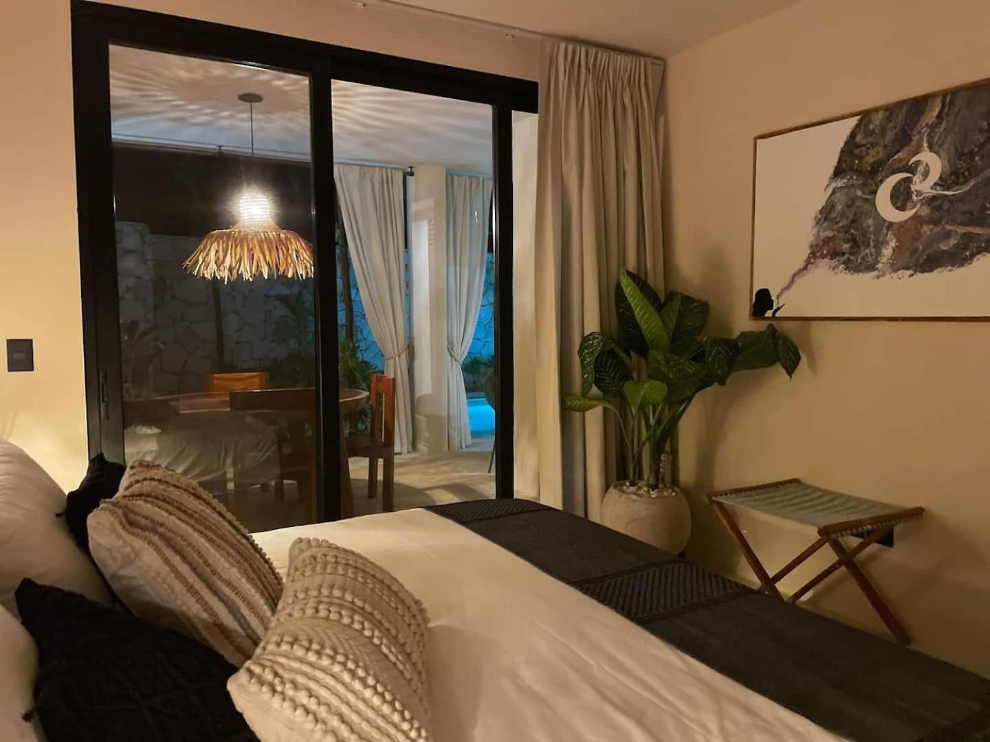 Holiday home Luxury Oasis! 2 Poolsprivate & Swimupfree Extras