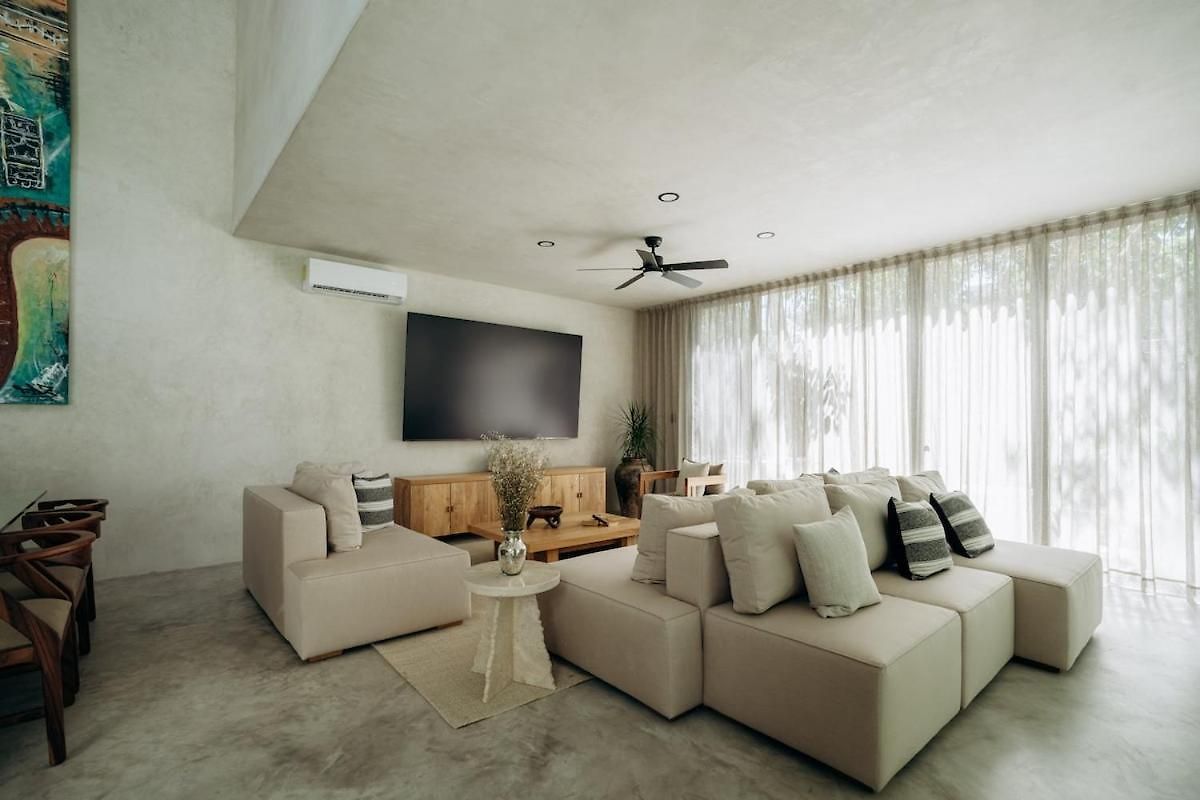 Villa Aion Amazing 5 Bdr 3 Pools And Roof *