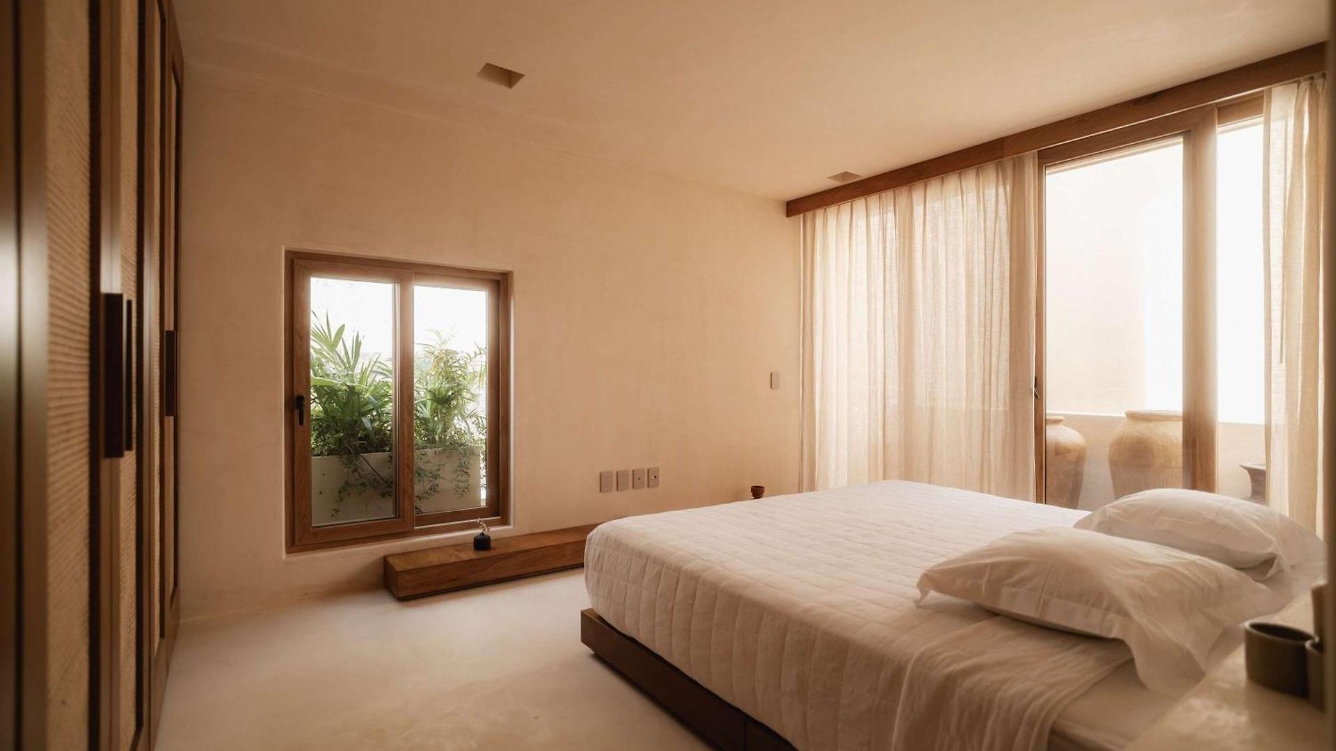 Holiday home Luxury Rooftop Pool 4br Security