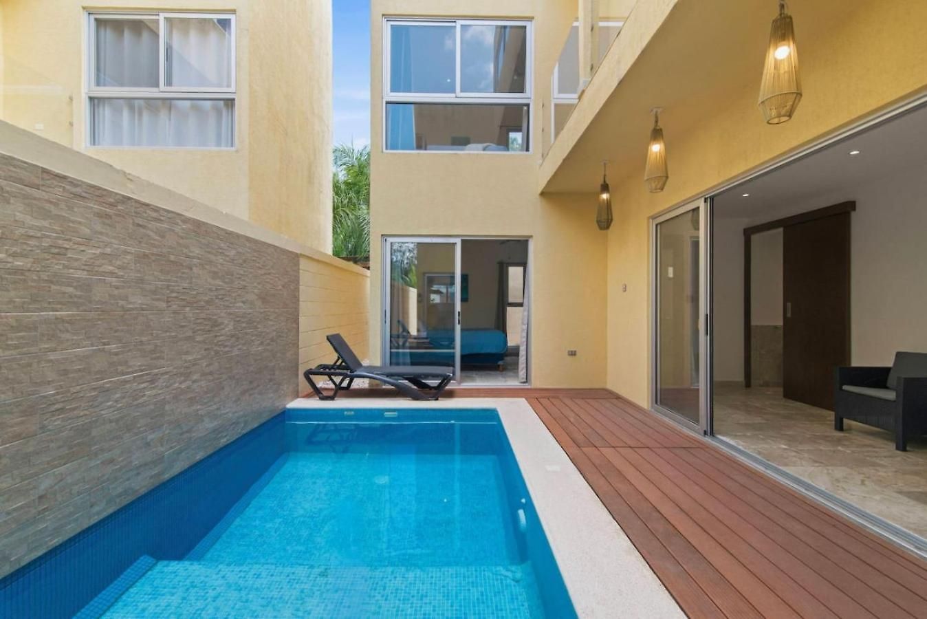 Paradise - Private Pool & Rooftop Deck