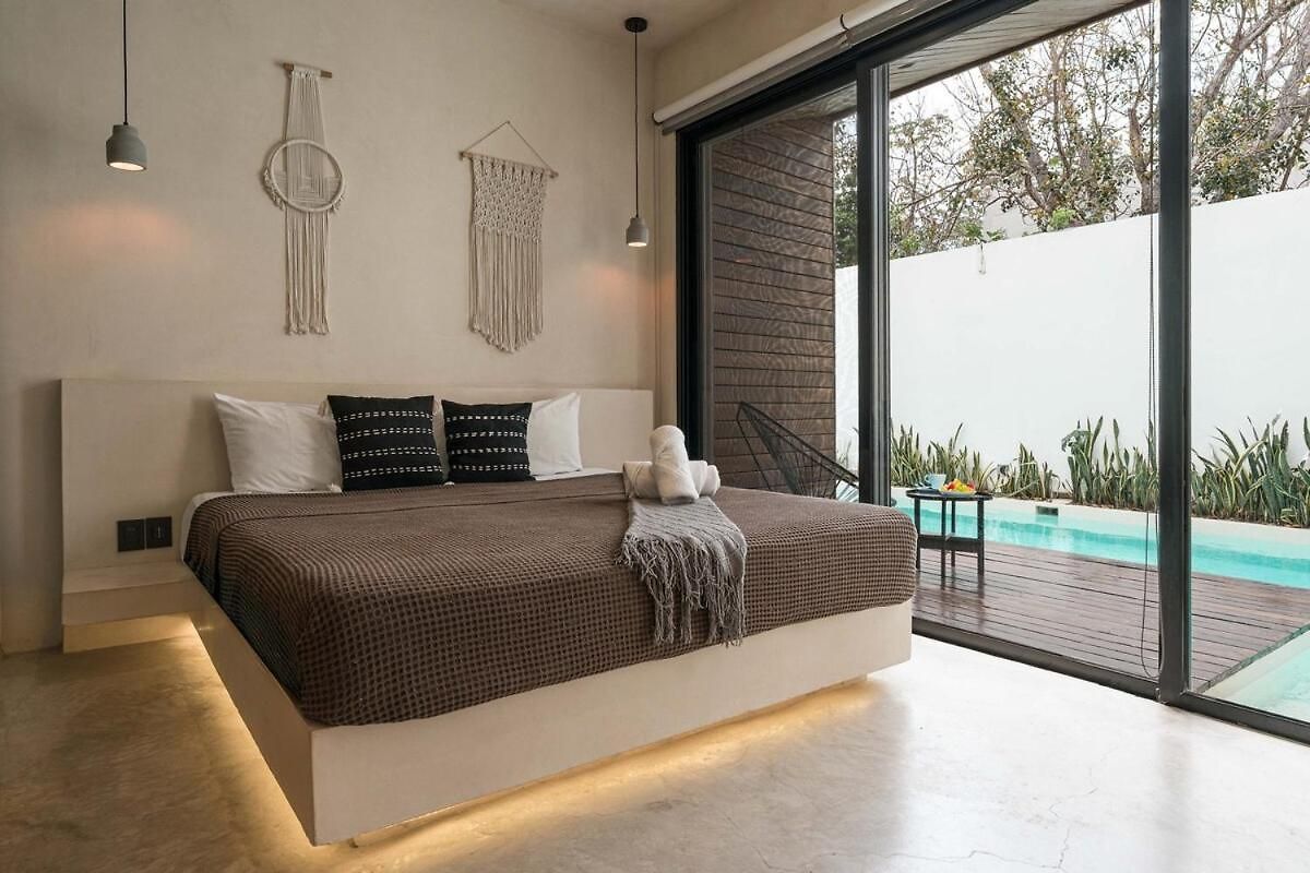 Boho Chic 5 Bedroom Private Pool & Roof Bar Villa