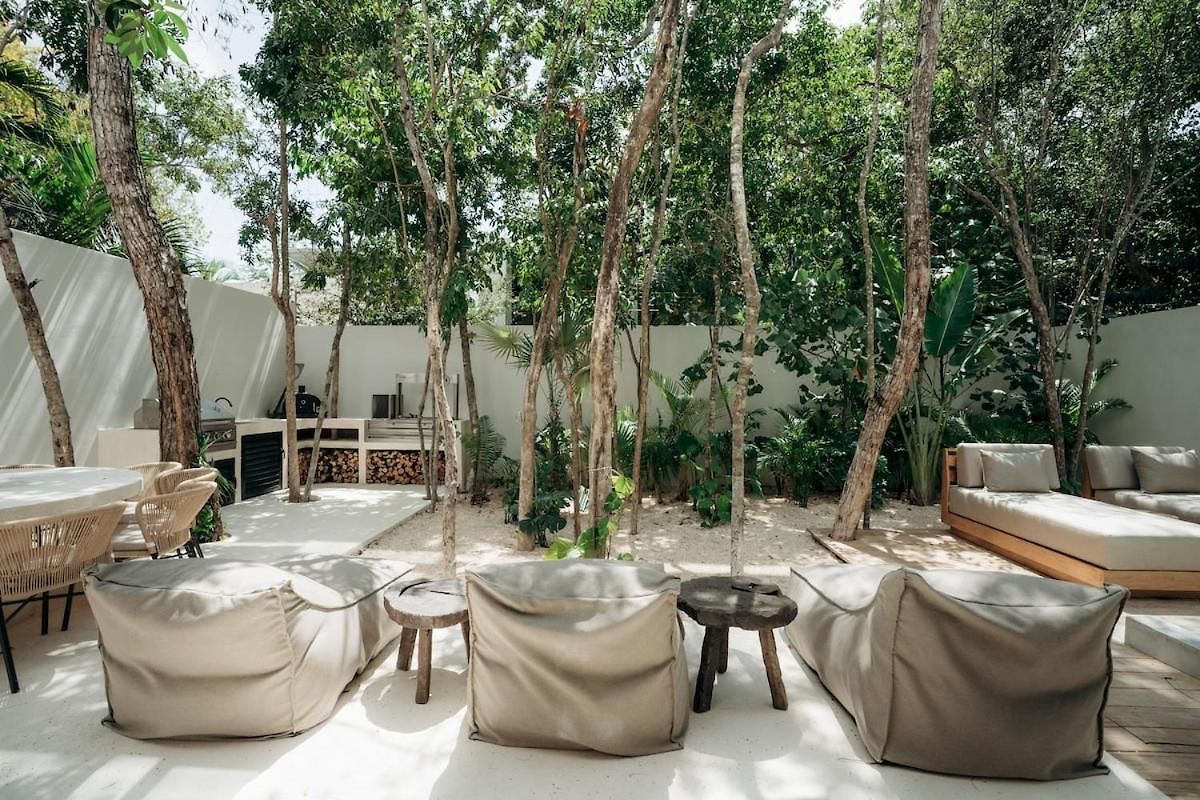Aion Amazing 5 Bdr 3 Pools And Roof Tulum