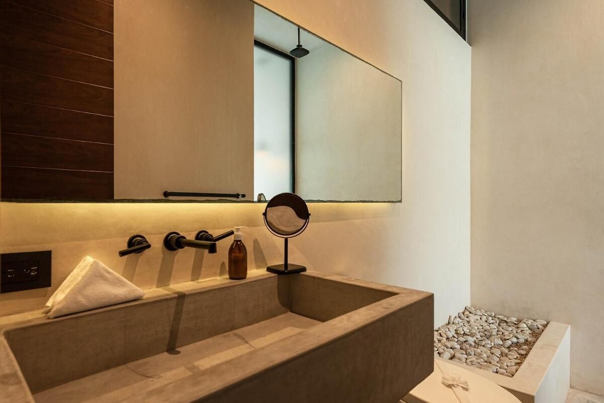 Villa Boho Chic 5 Bedroom Private Pool & Roof Bar *