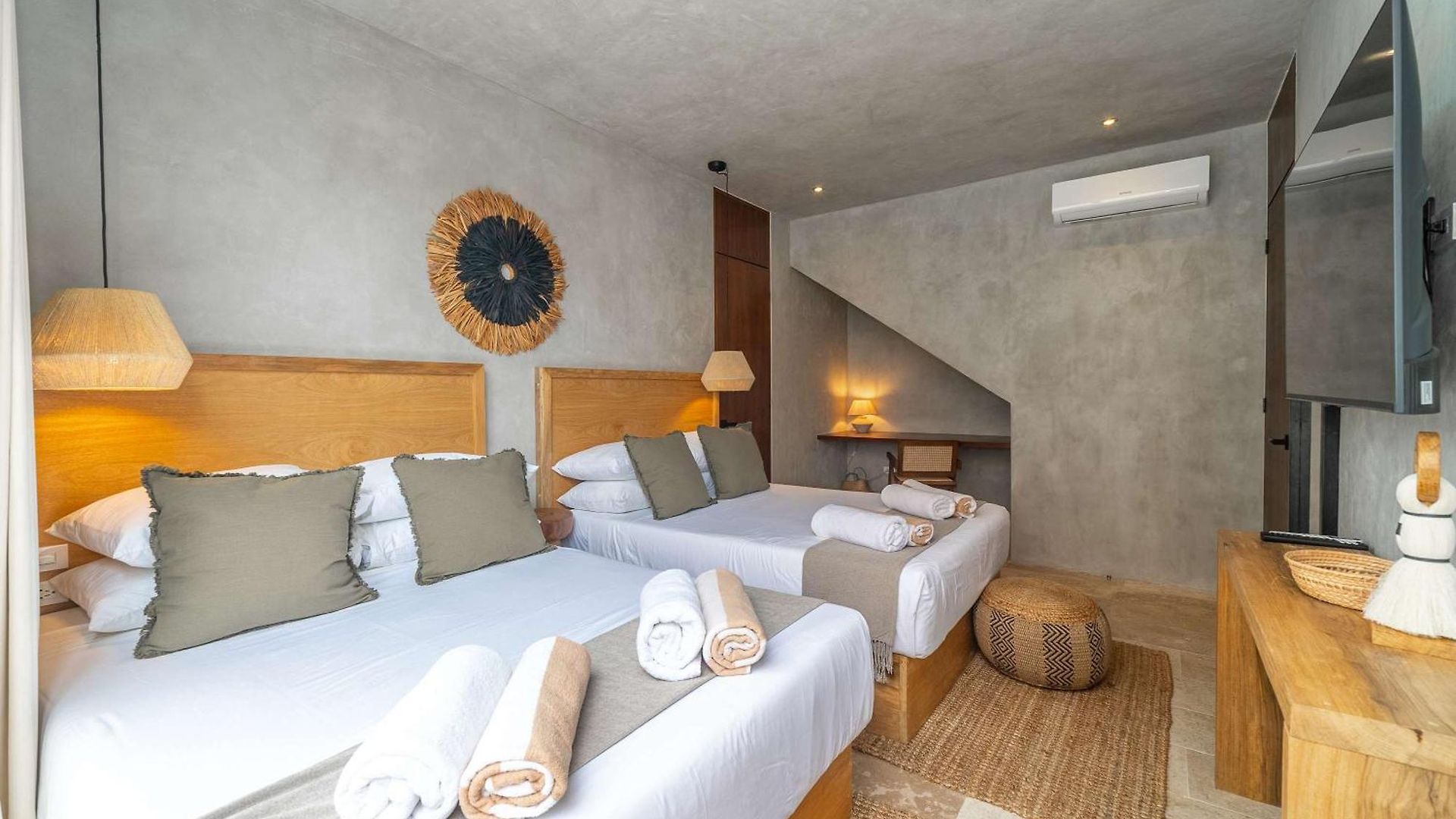Villa Seremonia With Rooftop Pool & Club Access