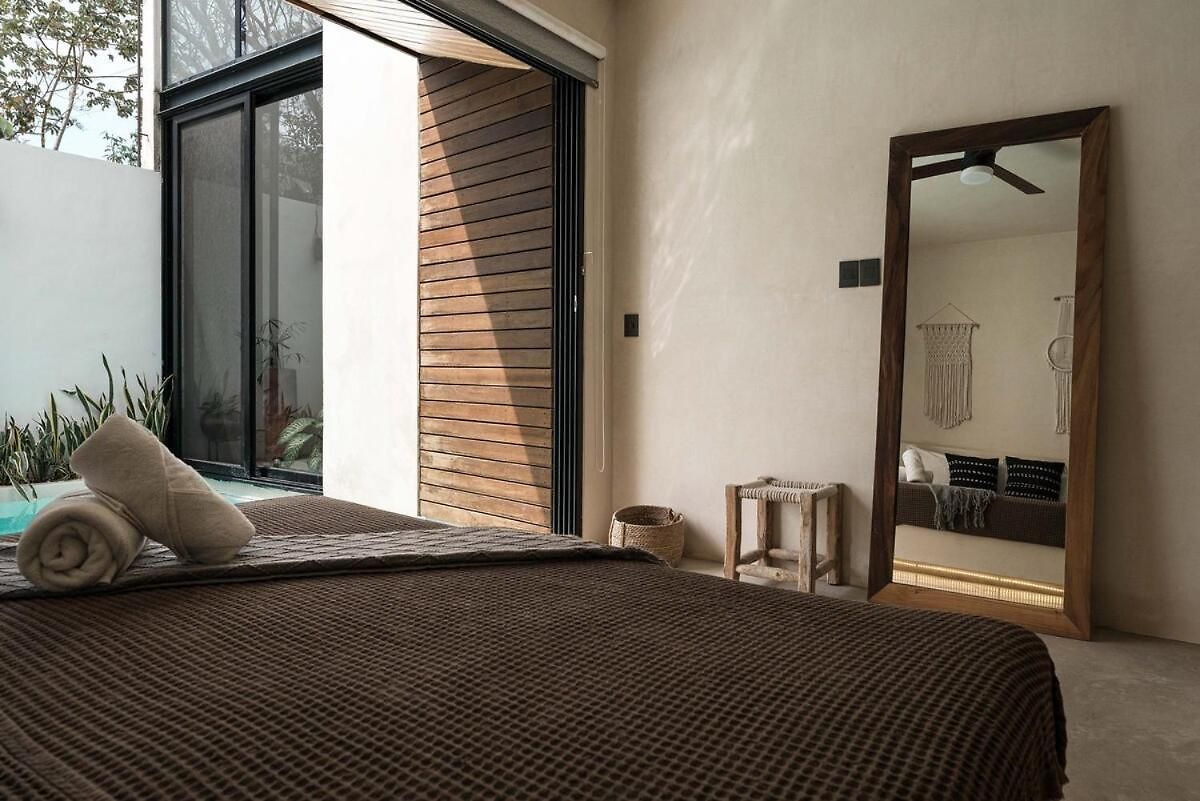 Villa Boho Chic 5 Bedroom Private Pool & Roof Bar *