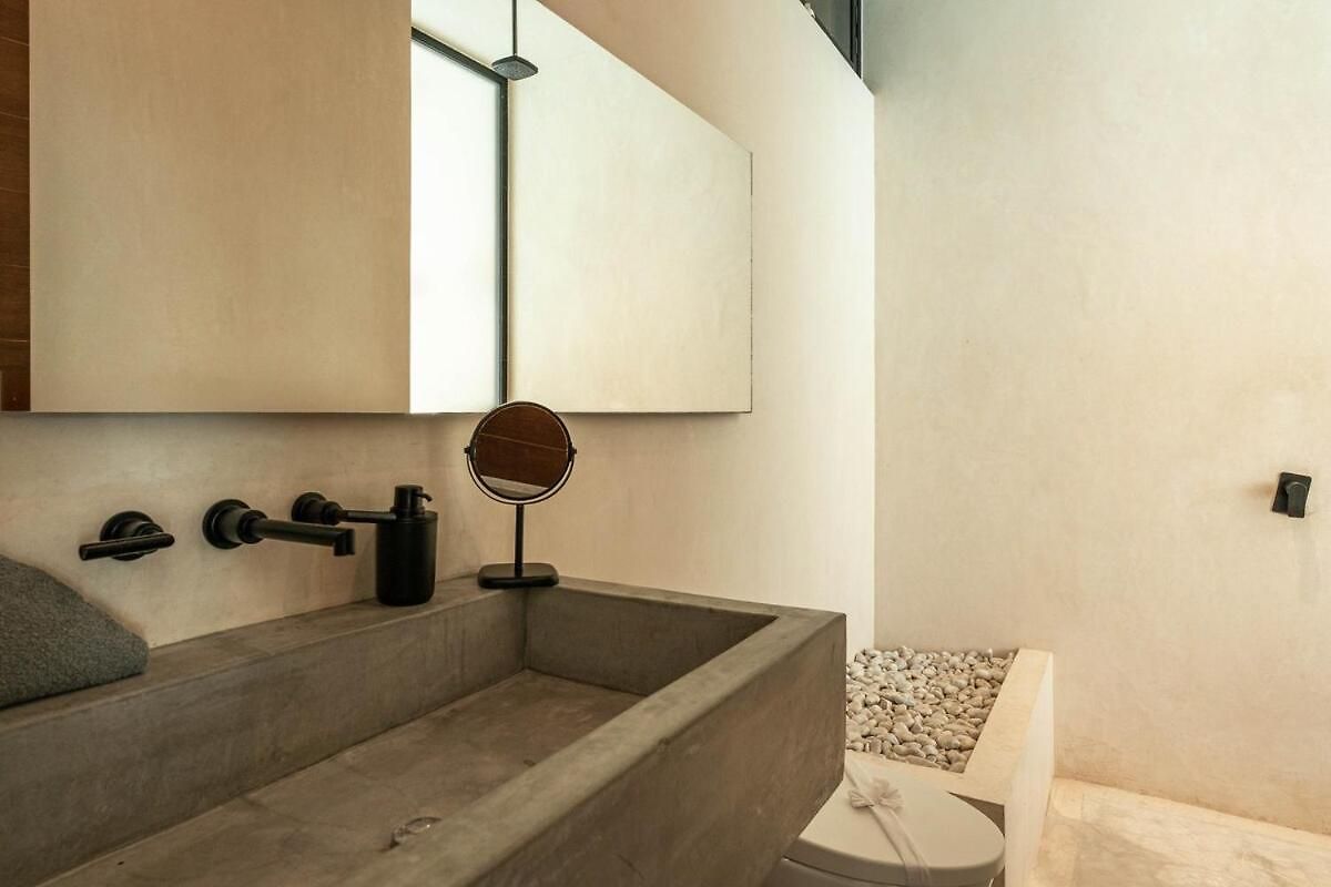 Boho Chic 5 Bedroom Private Pool & Roof Bar *
