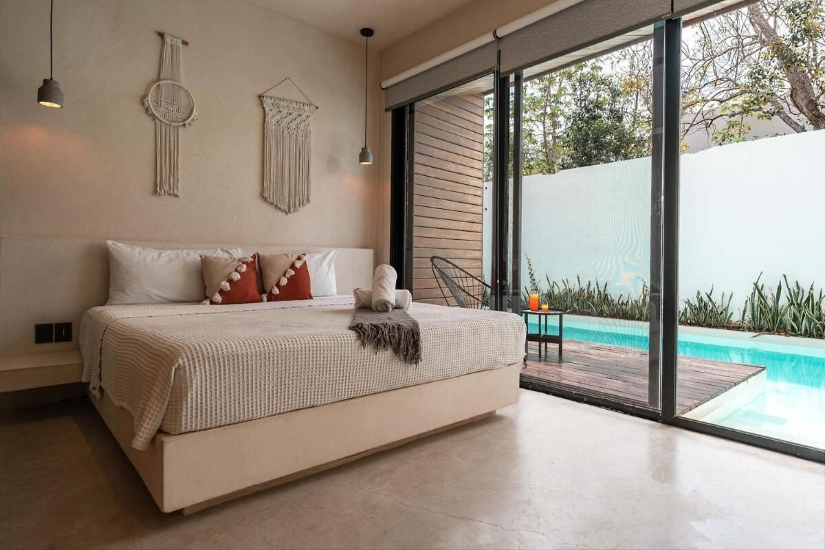 Boho Chic 5 Bedroom Private Pool & Roof Bar Villa *