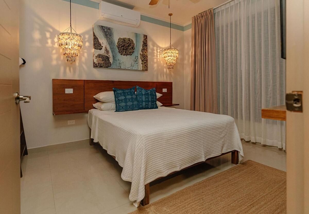 Caribena, Breakfast And Concierge Included *