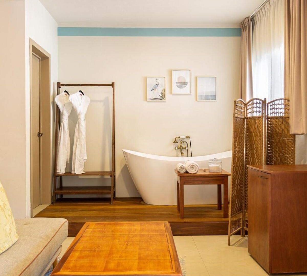 Caribena, Breakfast And Concierge Included *