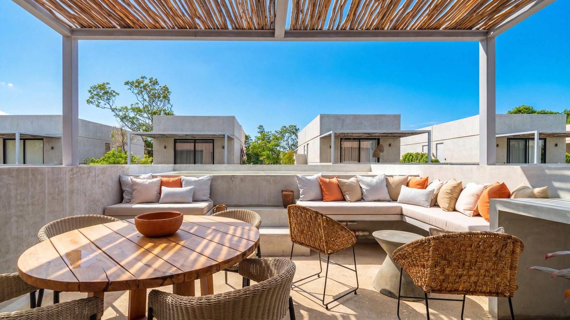 Villa Seremonia With Rooftop Pool & Club Access