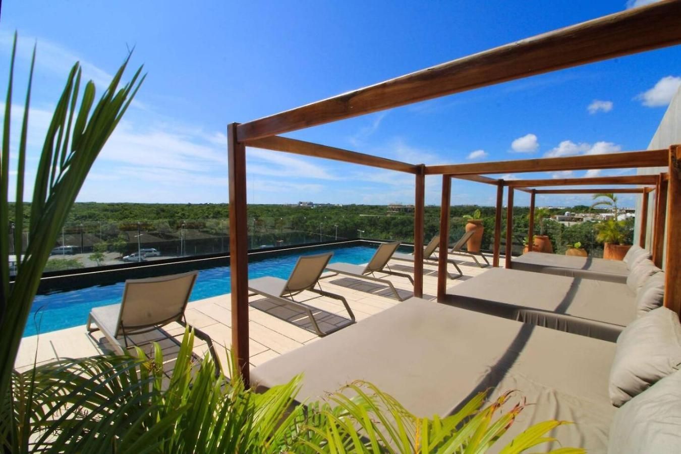 Apartment Tuk Viento Ph With Private Pool *