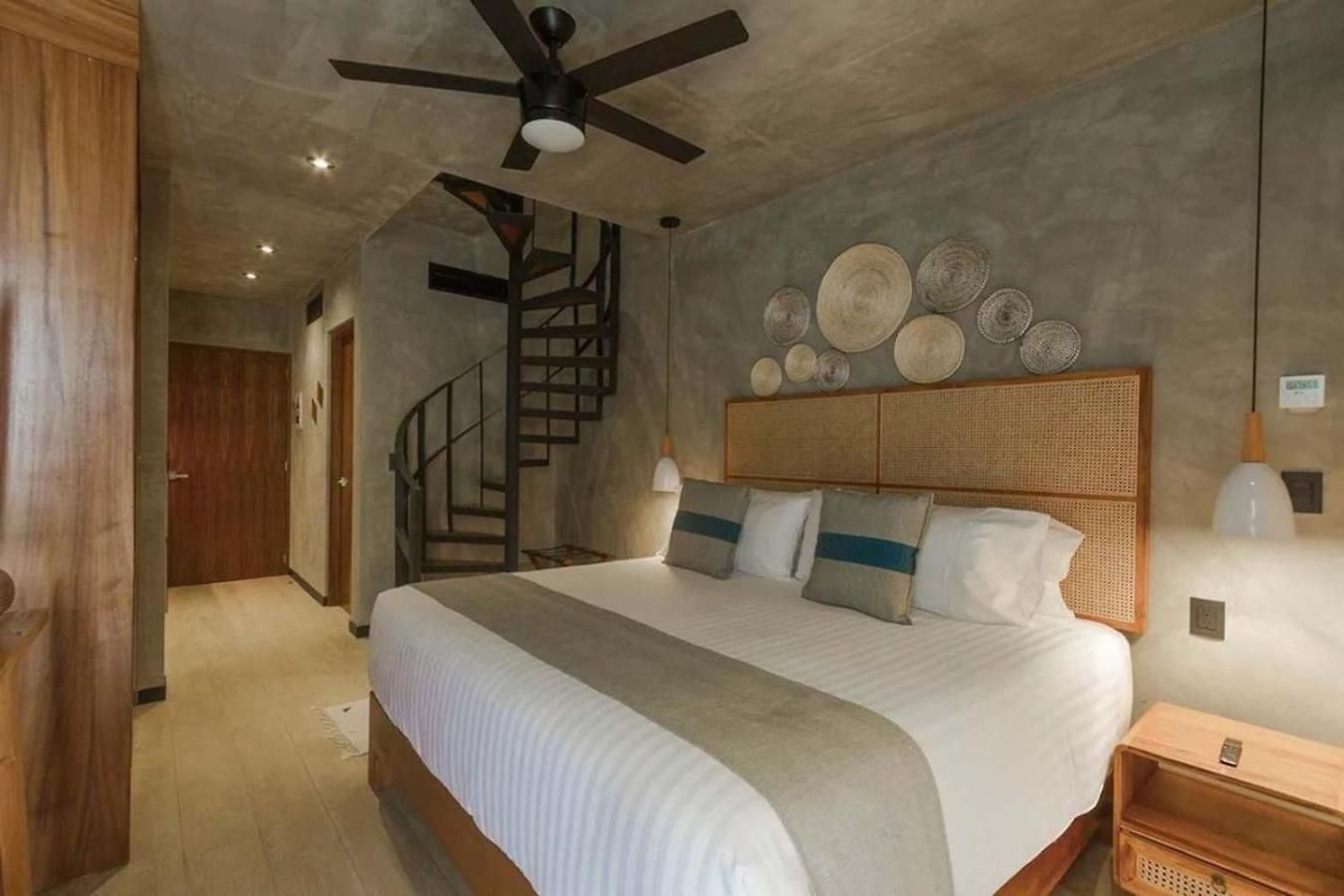 Apartment Tuk Viento Ph With Private Pool *