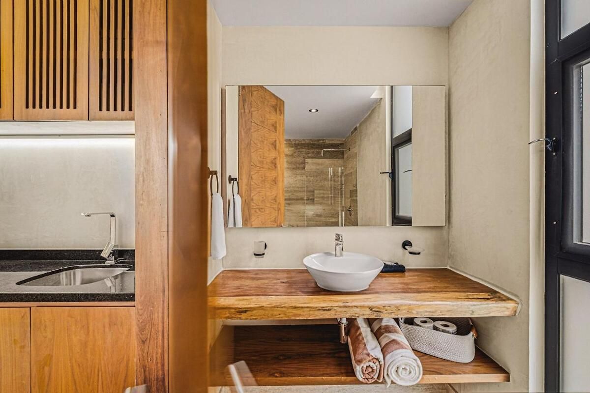 Apartment Serene 3br Penthouse W Private Pool | Roof | Gym