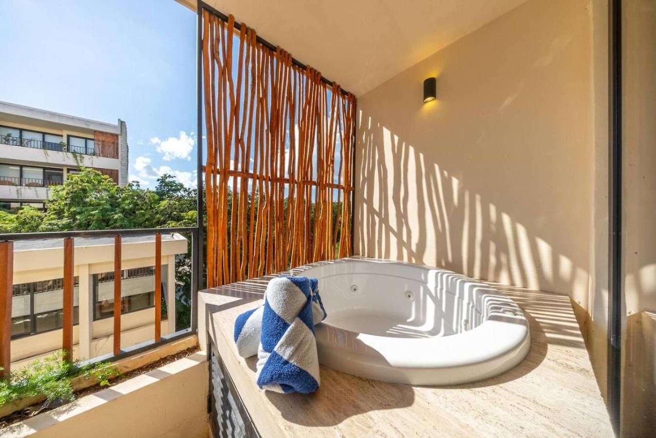 Modern 1br W Private Jacuzzi Pool Balcony Tulum