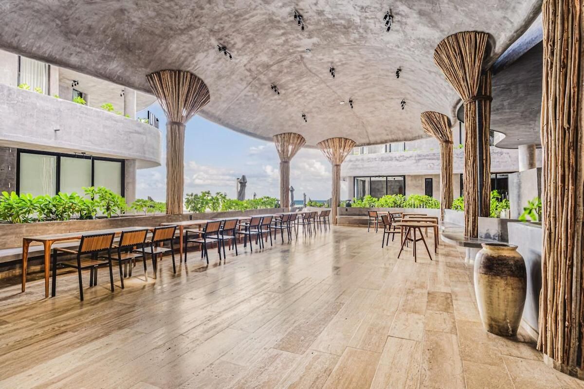 Beachfront 3br Penthouse W Private Pool Hot Tub & Gym Apartment