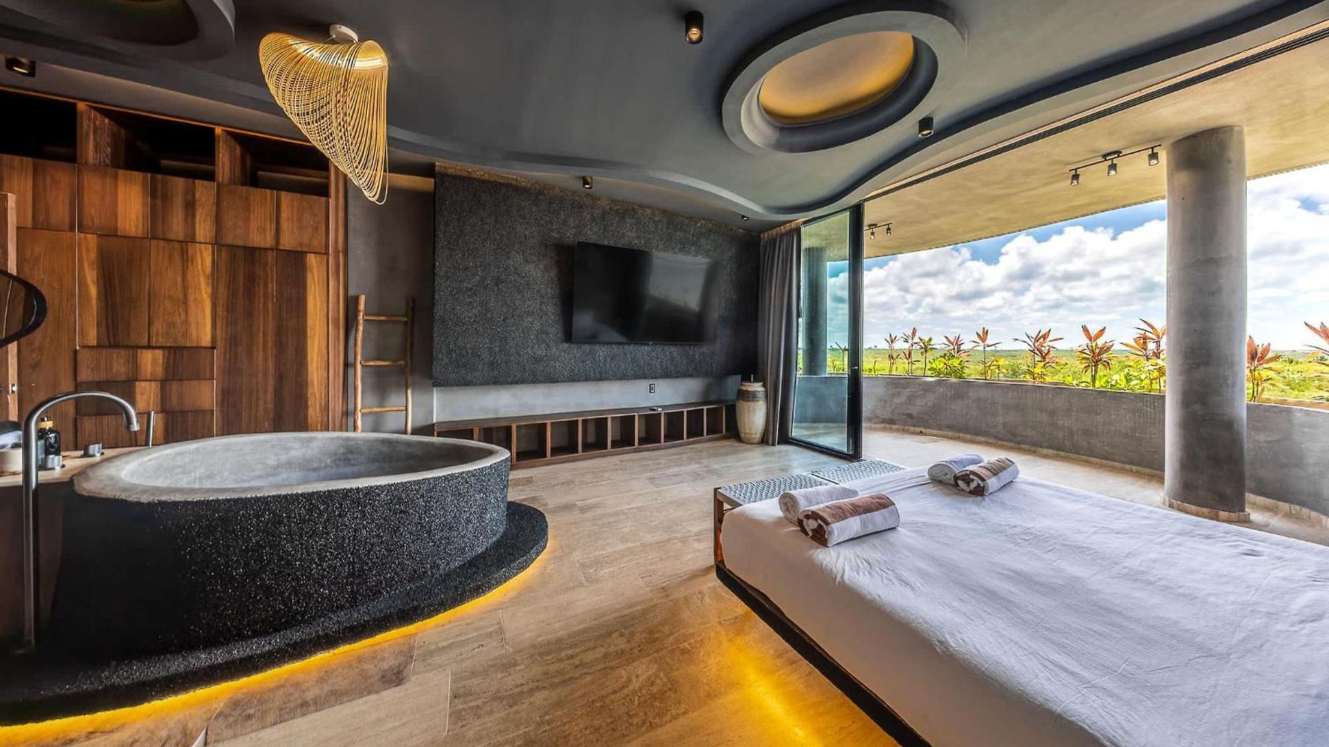 Oceanfront 3br Luxury Maiim Tankah With Pool & Gym Tulum