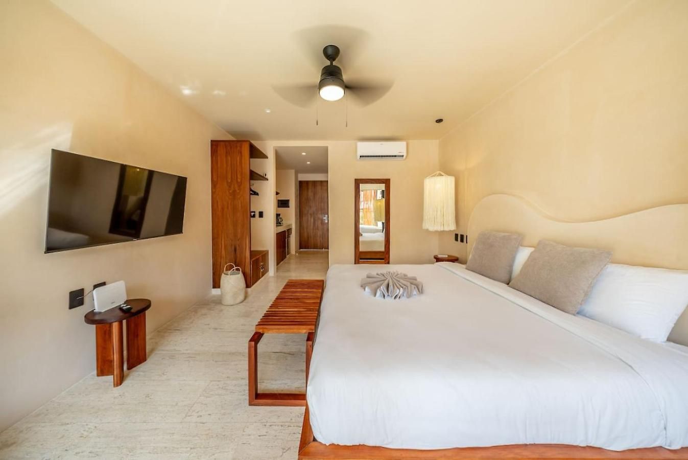Apartment Peaceful Retreat With Hot Tub And King Bed *