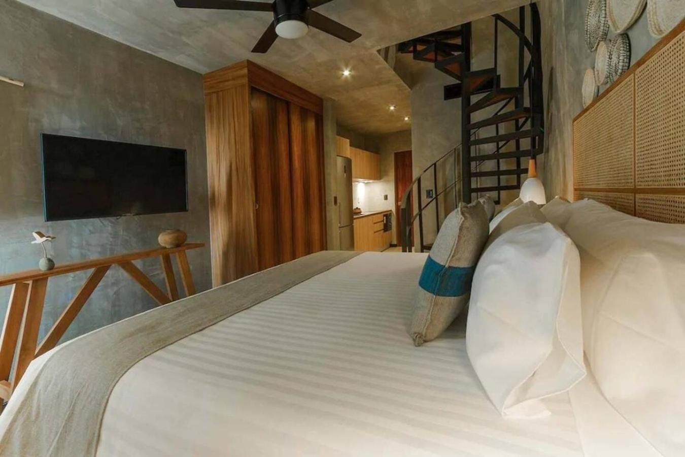 Tuk Viento Ph With Private Pool Apartment *