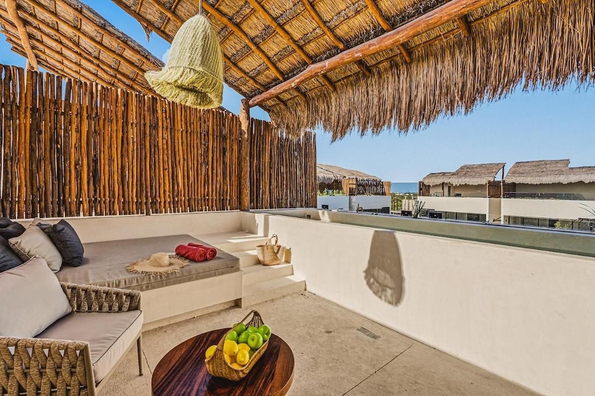 Quiet 2br Penthouse W Private Pool And Gym, Cowork *
