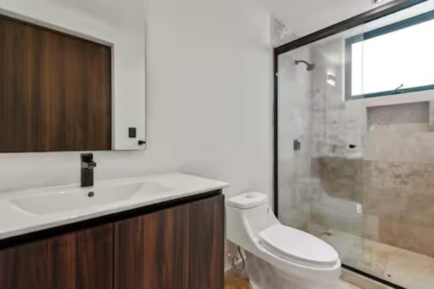 Chic Jungle 2br - Balcony Priv Pool Steam & Gym