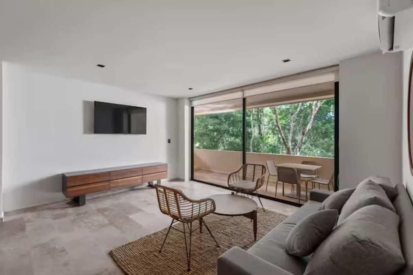 Apartment Chic Jungle 2br - Balcony Priv Pool Steam & Gym