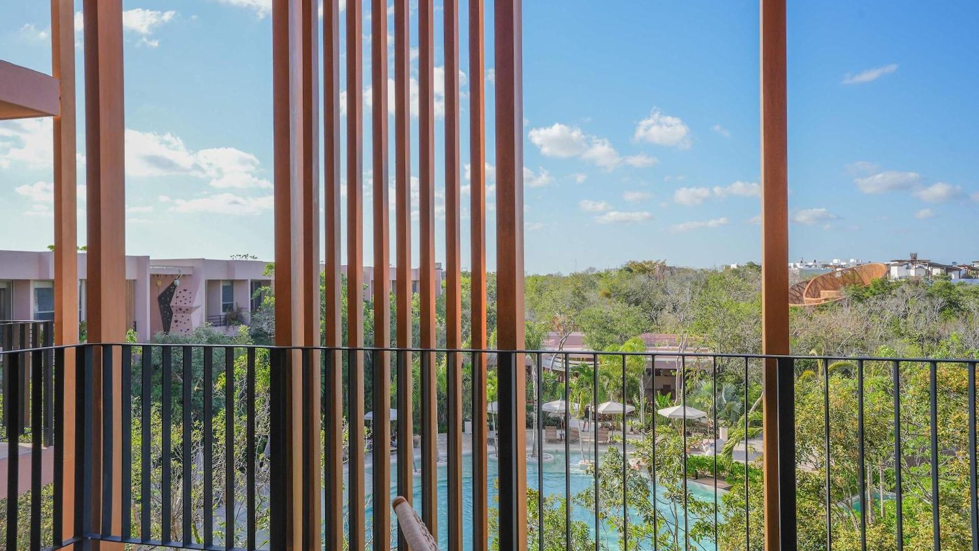 1br Jungle Escape In Aflora With Private Pool *