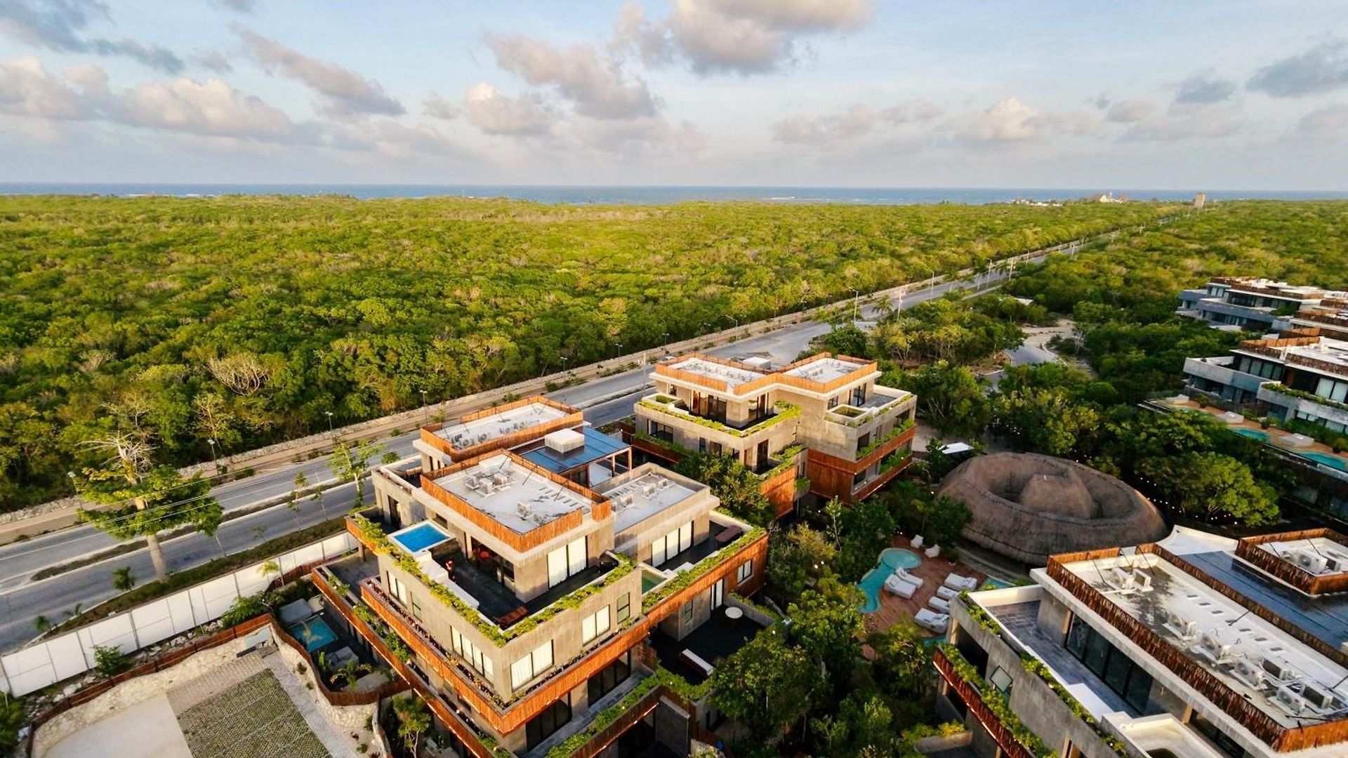 Luxury 3br Penthouse Jungle Views & Jacuzzi Apartment Tulum