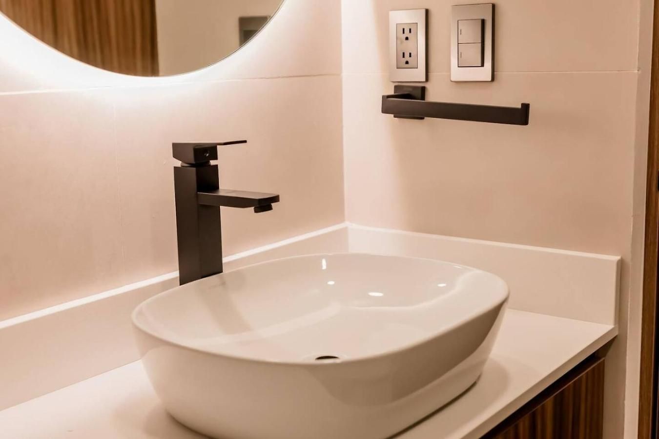 With Private Plunge Pool And Rooftop Apartment *